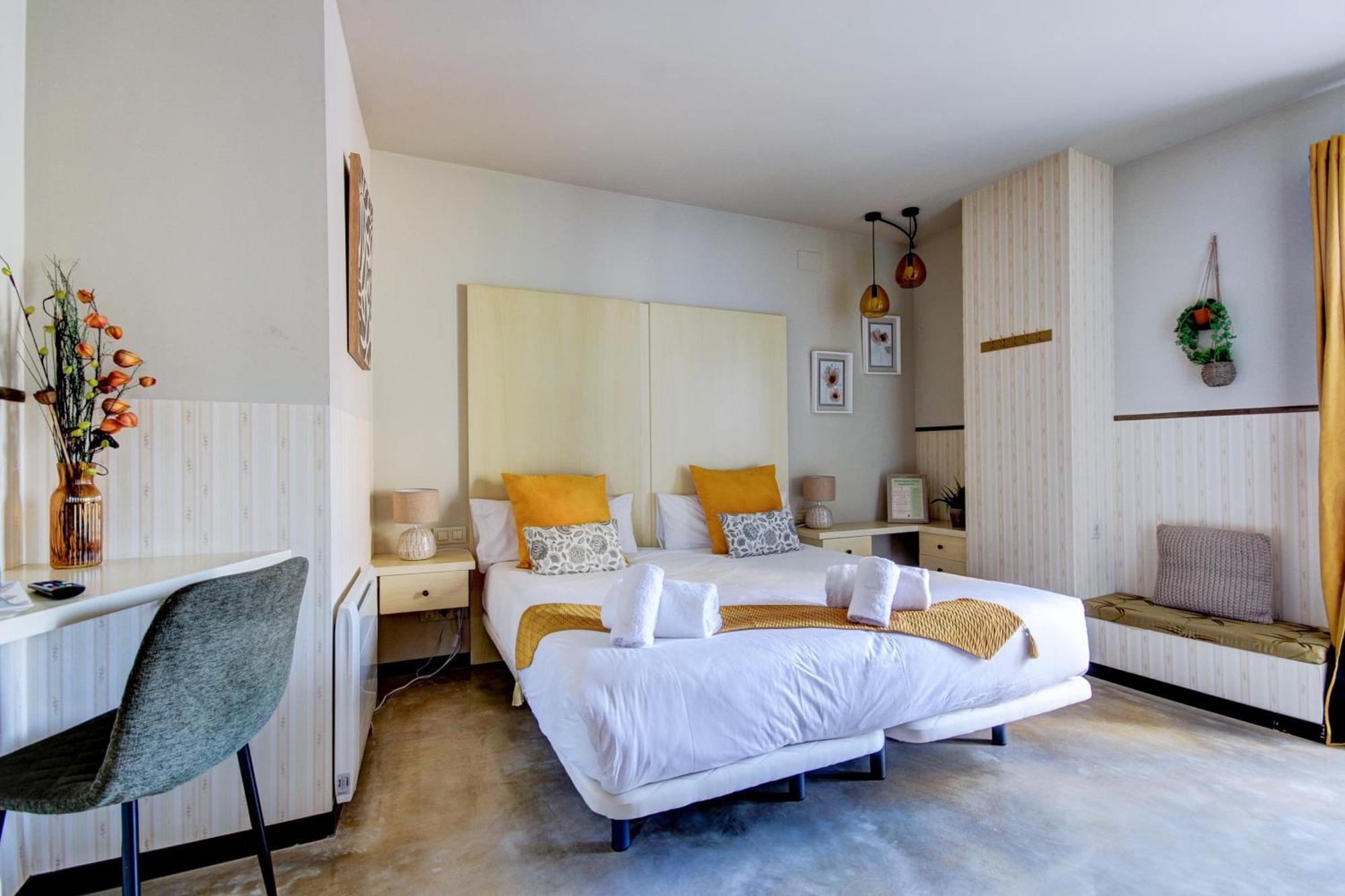 Hotel Petit De Riu
